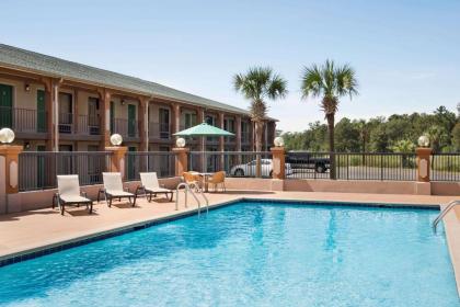 Days Inn by Wyndham Hardeeville/ I-95 State Line - image 14