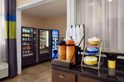 Days Inn by Wyndham Hardeeville/ I-95 State Line - image 2