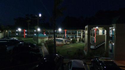 Econo Lodge Inn & Suites I-95 Hardeeville - image 2