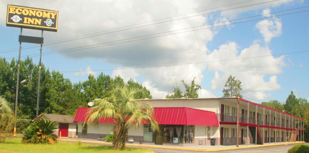 Economy Inn - main image