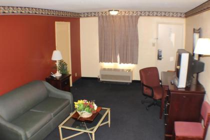 Value Inn & Suites - Harlingen - image 10