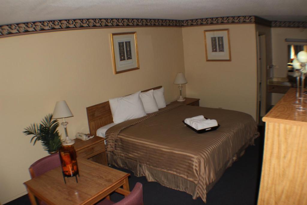 Value Inn & Suites - Harlingen - image 7