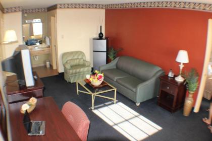 Value Inn & Suites - Harlingen - image 9