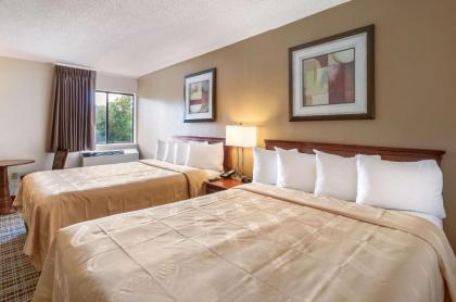 Quality Inn - image 9