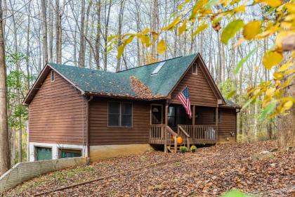 Harpers Ferry Cabin with Deck and Grill Game Room WiFi