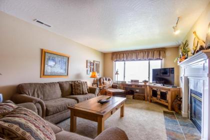 Lazy on the Lakefront F205 Harrison