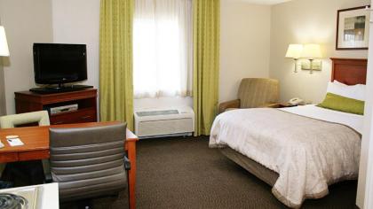 Candlewood Suites Harrisonburg an IHG Hotel - image 2