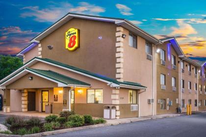 Super 8 by Wyndham Harrisonburg Harrisonburg