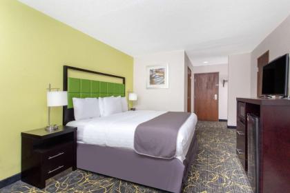 AmericInn by Wyndham Delafield - image 12