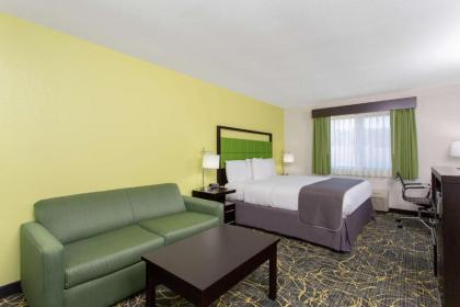 AmericInn by Wyndham Delafield - image 14