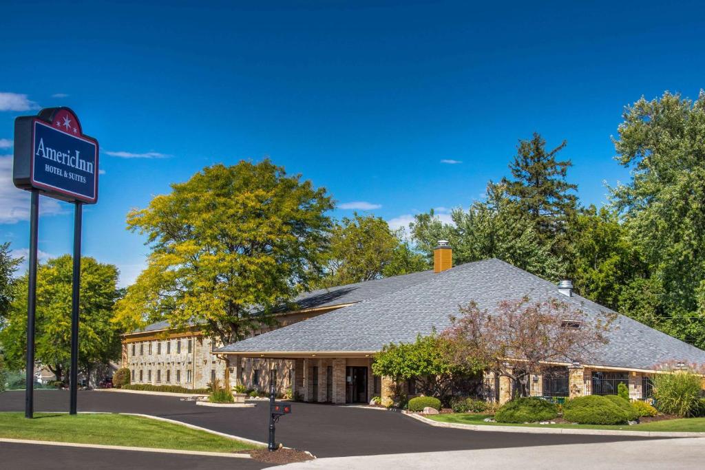 AmericInn by Wyndham Delafield - image 2