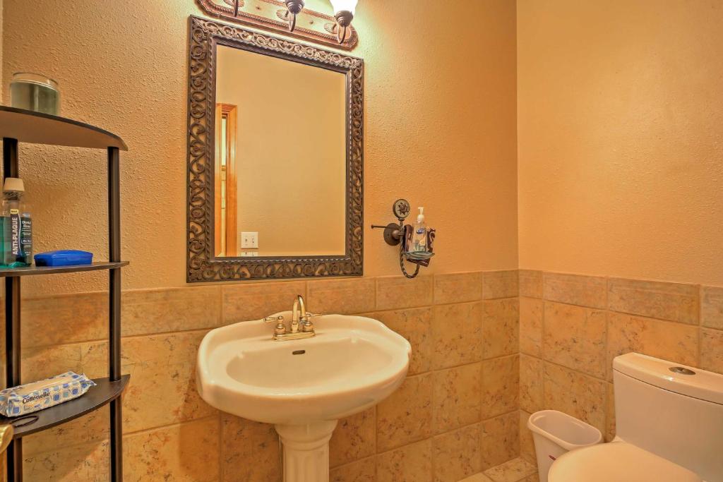The Miracle Hartsel Home on 13 acres with Mtn Views - image 3