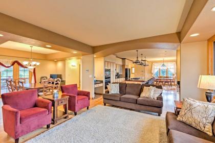 The Miracle Hartsel Home on 13 acres with Mtn Views - image 9