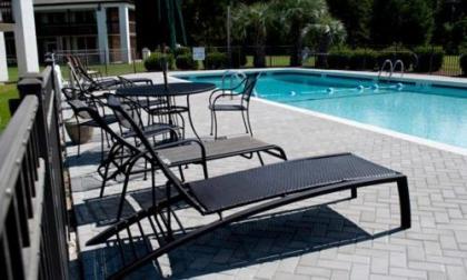 Landmark Inn - image 13