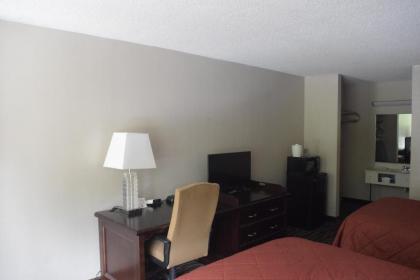 Landmark Inn - image 2