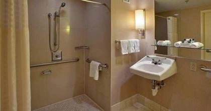 Hilton Hasbrouck Heights-Meadowlands - image 3