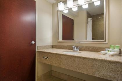 Holiday Inn Express Haskell-Wayne Area an IHG Hotel - image 5