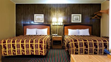 Grand Motel - image 12
