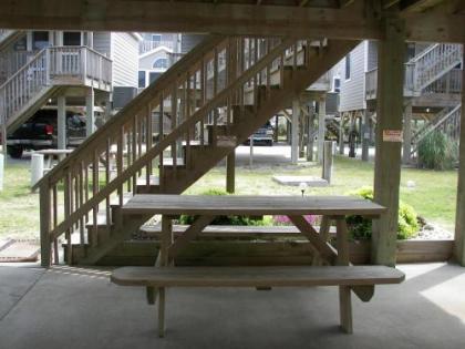 NC 12 56821 18 Condo
