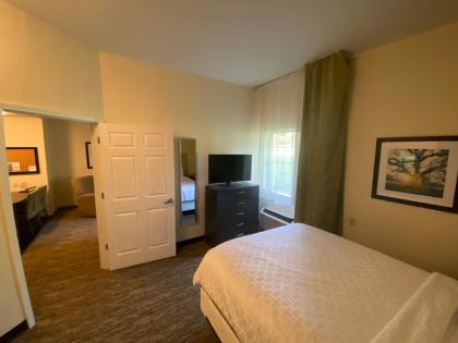 Candlewood Suites Hattiesburg an IHG Hotel - image 13