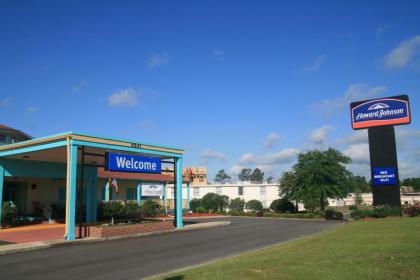 Howard Johnson by Wyndham Hattiesburg - image 9