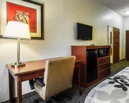 Sleep Inn & Suites Hattiesburg - image 15