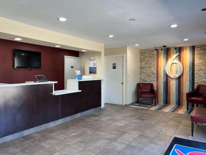 Red Roof Inn Hattiesburg - image 13