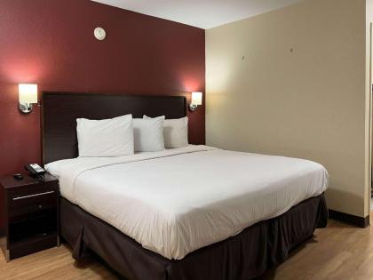 Red Roof Inn Hattiesburg - image 8
