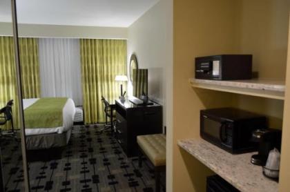 Best Western Premier University Inn - image 10