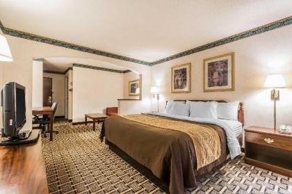 Quality Inn & Suites Evansville - image 12