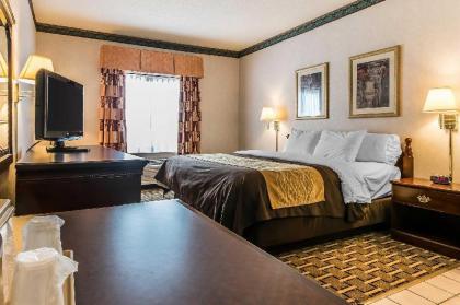 Quality Inn & Suites Evansville - image 13