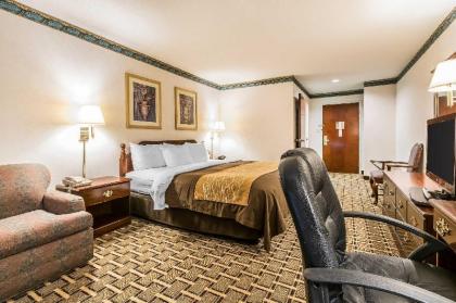 Quality Inn & Suites Evansville - image 14