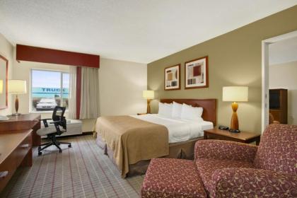 Baymont by Wyndham Evansville North/Haubstadt - image 13