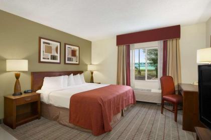 Baymont by Wyndham Evansville North/Haubstadt - image 5