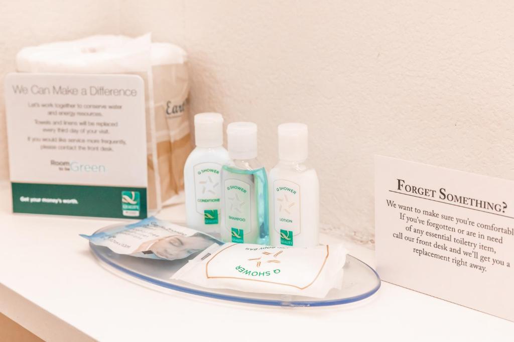 Quality Inn - image 5
