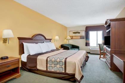 Days Inn by Wyndham Burlington East - image 14