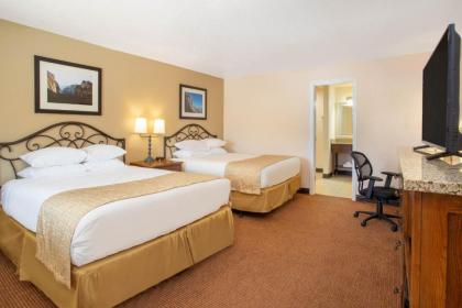 Travelodge by Wyndham Hawthorne - image 3