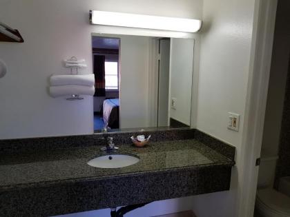 El Segundo Inn - image 8