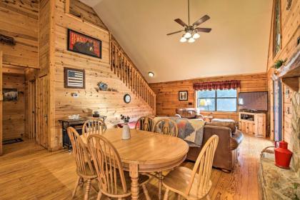 Rivers Edge - Ultimate Riverfront Getaway - image 7