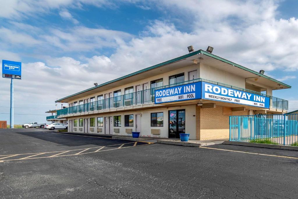 Rodeway Inn - main image