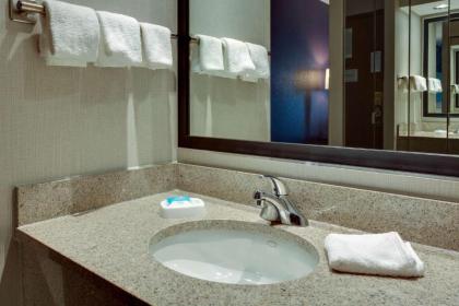 Drury Inn & Suites Hayti Caruthersville - image 13