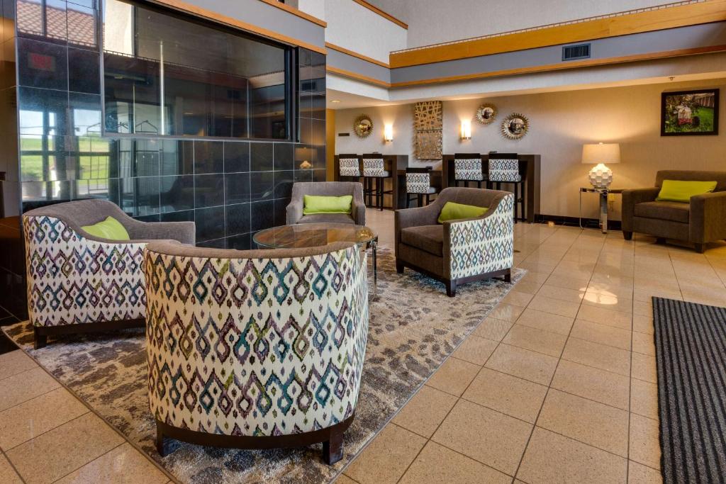 Drury Inn & Suites Hayti Caruthersville - image 2