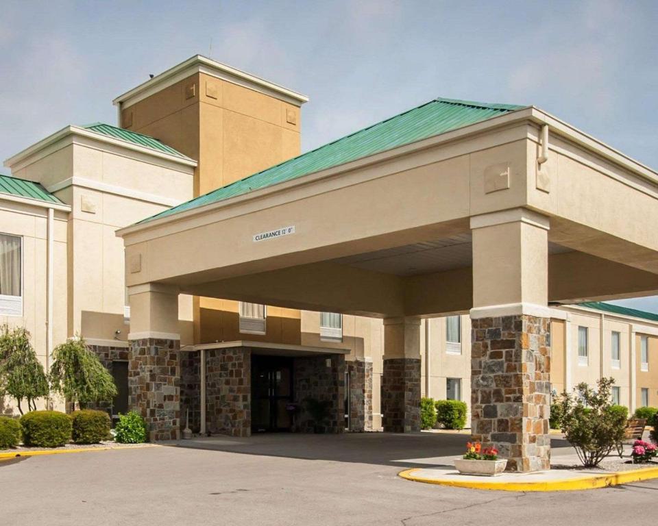 Quality Inn Hayti North - image 7