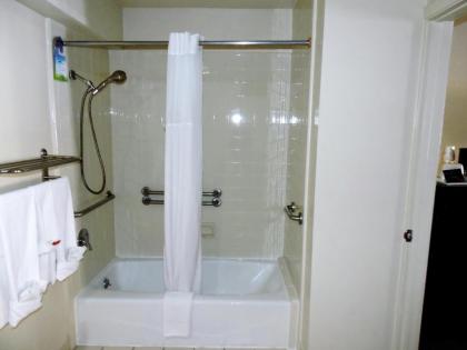 Days Inn & Suites Hayward - image 12