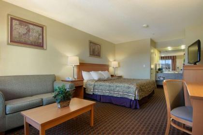 Days Inn by Wyndham Hayward Airport - image 6
