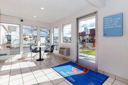 Motel 6 Hayward CA- East Bay - image 3