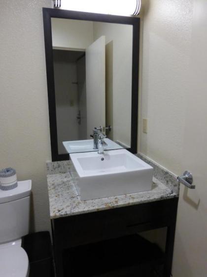 Red Roof Inn Hayward - image 3