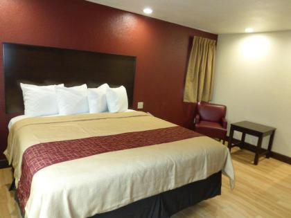 Red Roof Inn Hayward - image 5