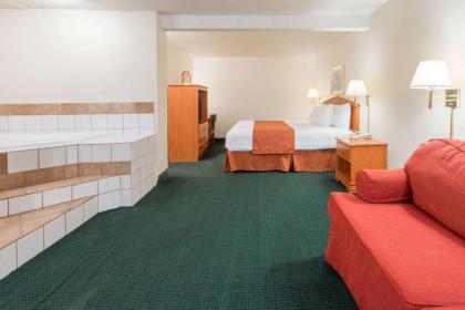 Days Inn by Wyndham St. Louis North - image 10