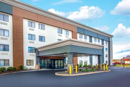 La Quinta Inn by Wyndham St. Louis Hazelwood - Airport North - image 13